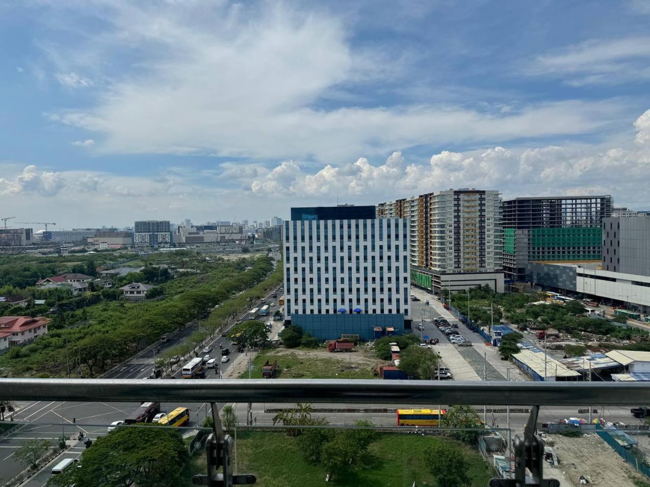 L Condotel Paranaque City Eksteriør billede