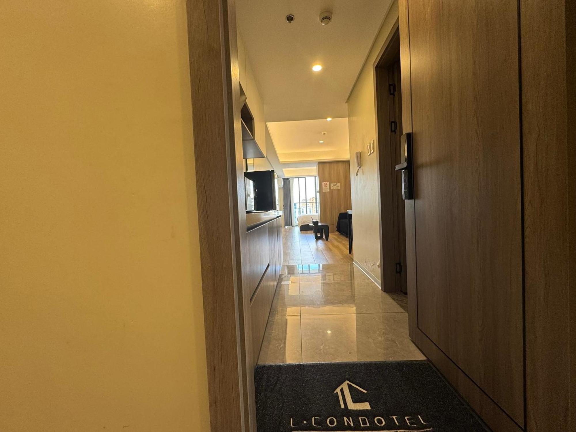 L Condotel Paranaque City Eksteriør billede