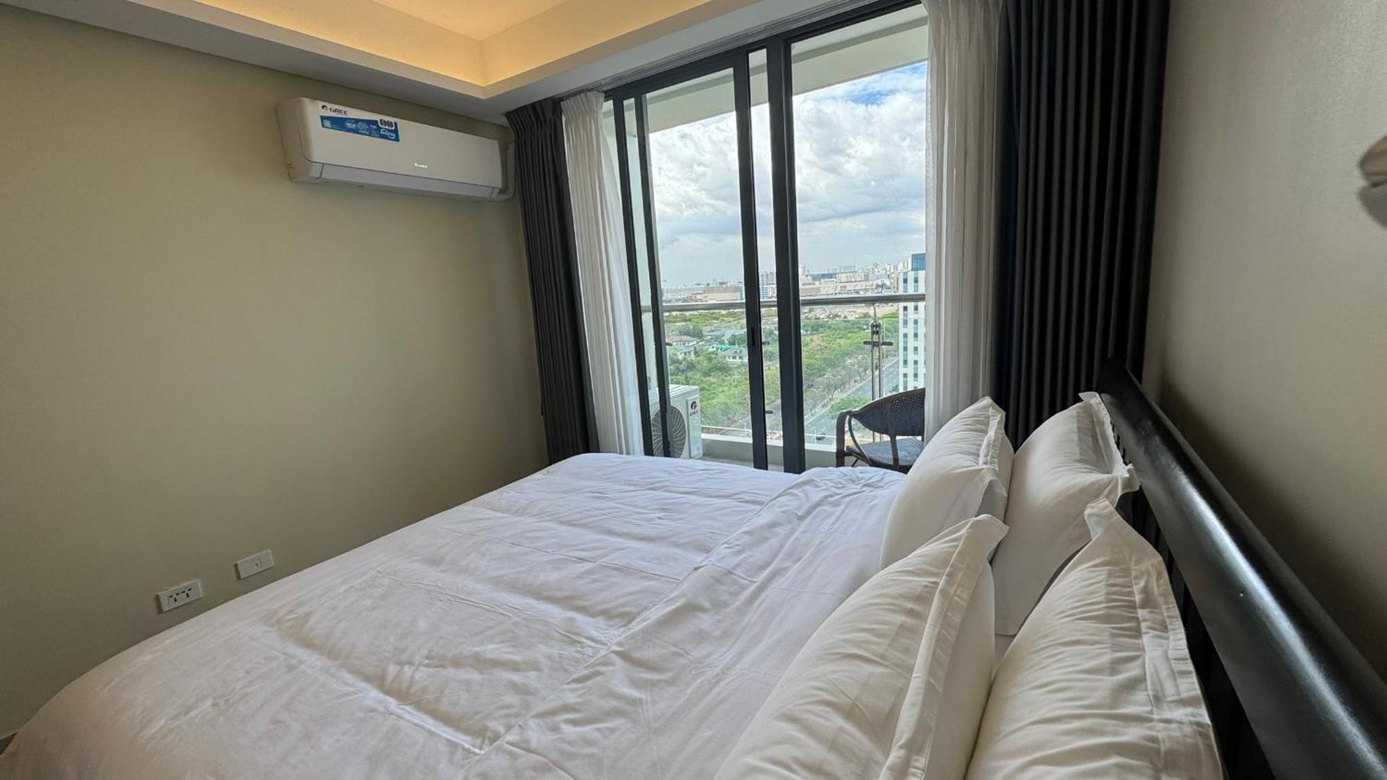 L Condotel Paranaque City Eksteriør billede